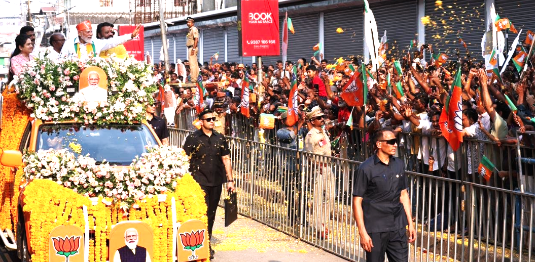 Massive Roadshow in Thrissur, Kerala: Will It Raise Tension for LDF and UDF?