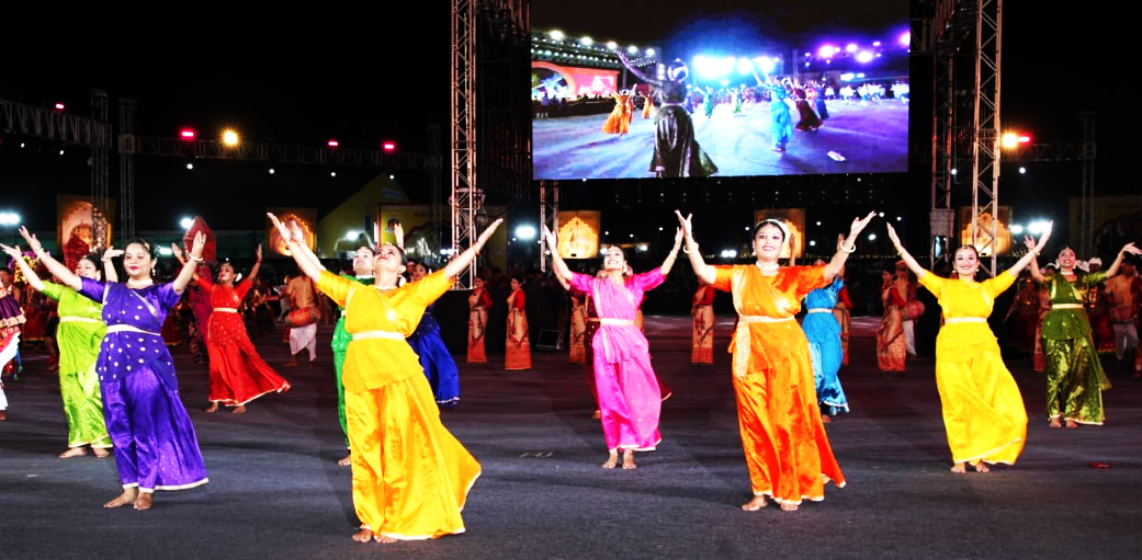 PM Narendra Modi invites everyone to visit the Madhavpur Mela in Porbandar.