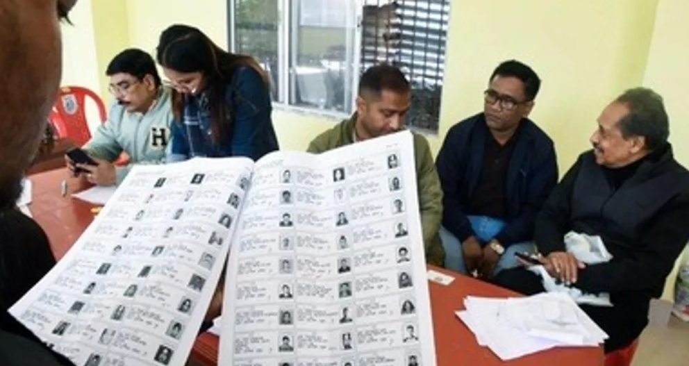 91 Lakh Voters Face Identity Crisis in West Bengal as Names Removed from Voter List