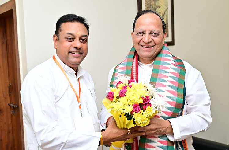 Arun Singh speaking during BJP meeting in Odisha.