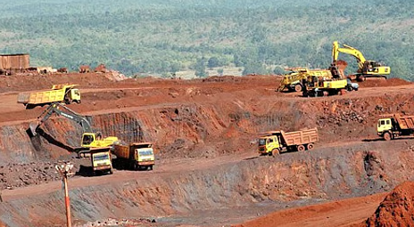 Officials investigate ₹283 crore minor mineral royalty deposited in tehsildars' bank accounts in Odisha.