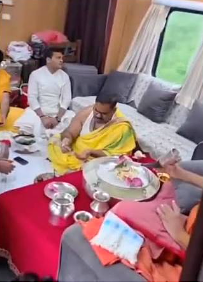Rudrabhishek Performed Inside Booked Train Salon Coach