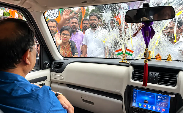 Damaged car of TMC leader Kunal Ghosh after Hooghly attack